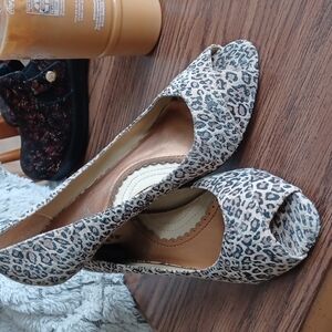 Kenneth Cole pumps, 8, EUC
